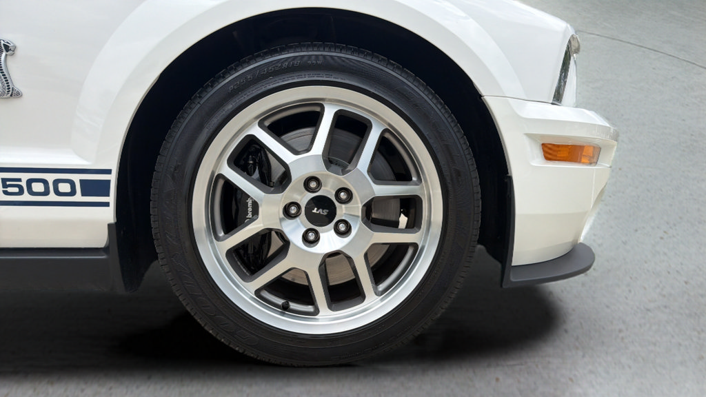 Used 2009 Ford Mustang Shelby GT500 RWD image 19