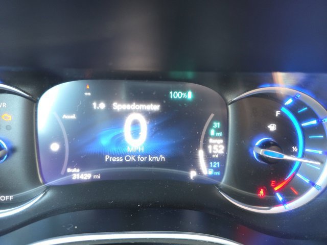 Used 2025 Chrysler Pacifica Pinnacle FWD image 18