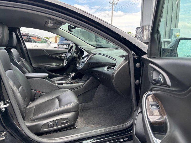 Used 2024 Chevrolet Malibu LT FWD image 11