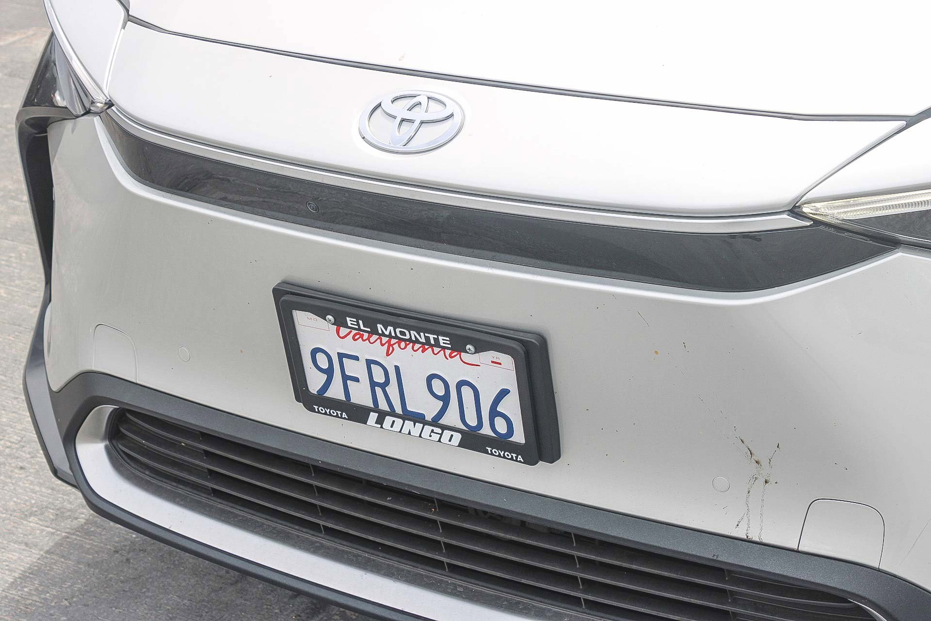 Used 2023 Toyota bZ4X Limited w/ Weather Package image 7