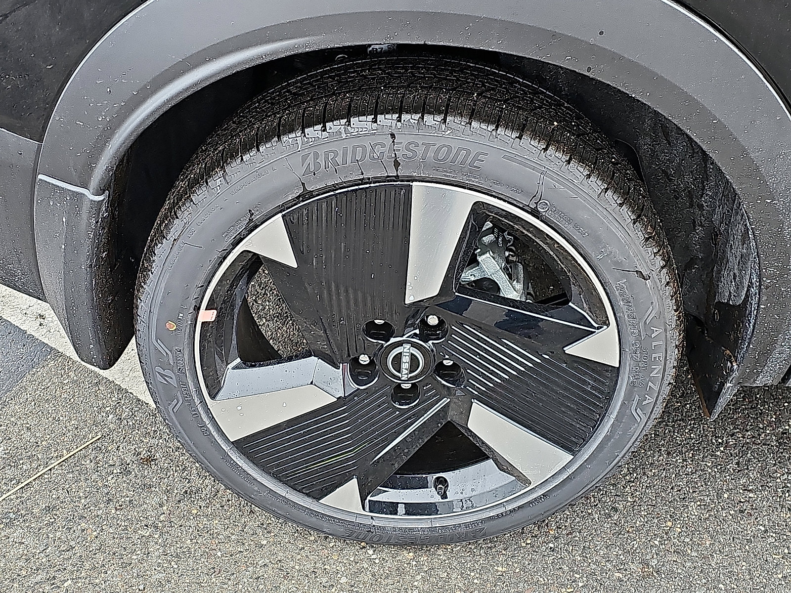 New 2026 Nissan Kicks SR w/ SR Premium Package AWD/4WD image 5