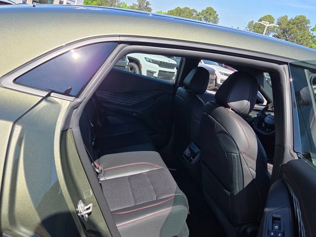 New 2026 Dodge Charger R/T w/ Driver Convenience Group AWD/4WD image 15