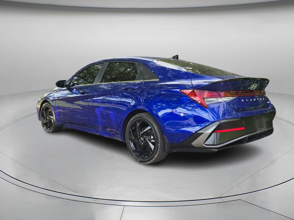 Certified 2026 Hyundai Elantra SEL Sport w/ Cargo Package image 5