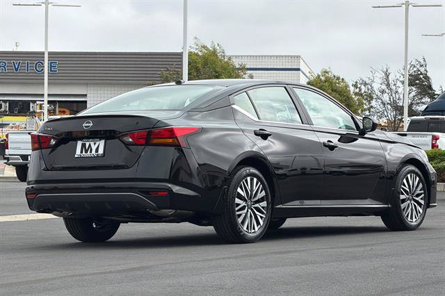 New 2026 Nissan Altima 2.5 SV FWD image 4