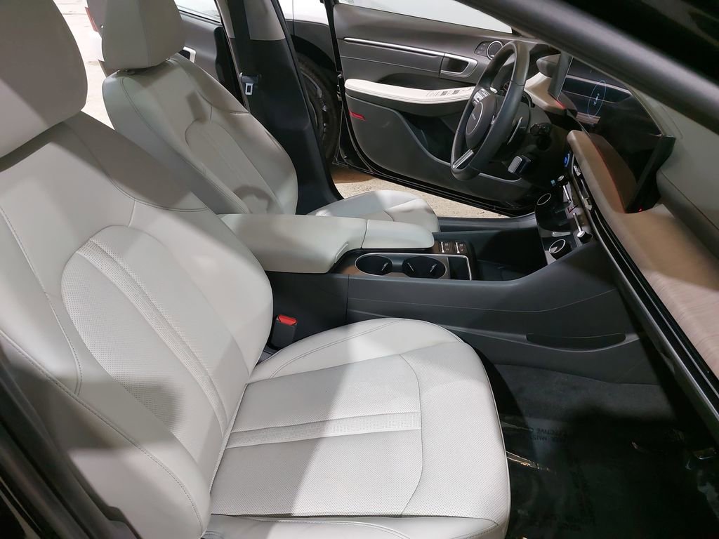 Certified 2025 Hyundai Sonata Limited image 10