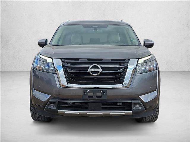 Used 2022 Nissan Pathfinder SL image 2