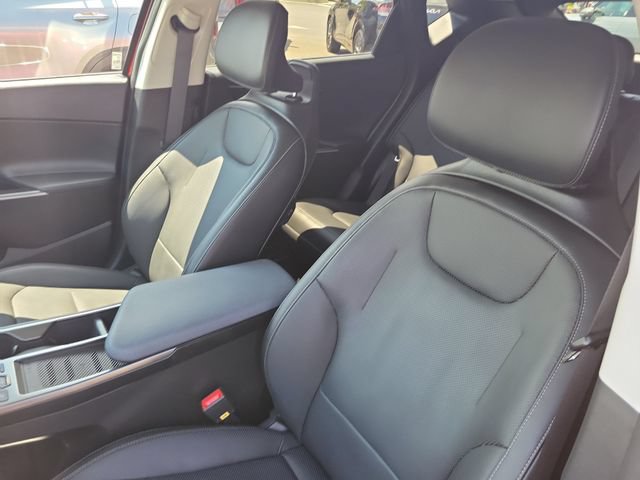 Certified 2023 Kia EV6 Wind w/ Wind Technology Package AWD/4WD image 18