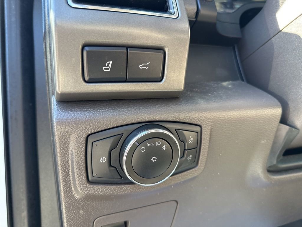 Used 2021 Ford Expedition Max XLT image 16