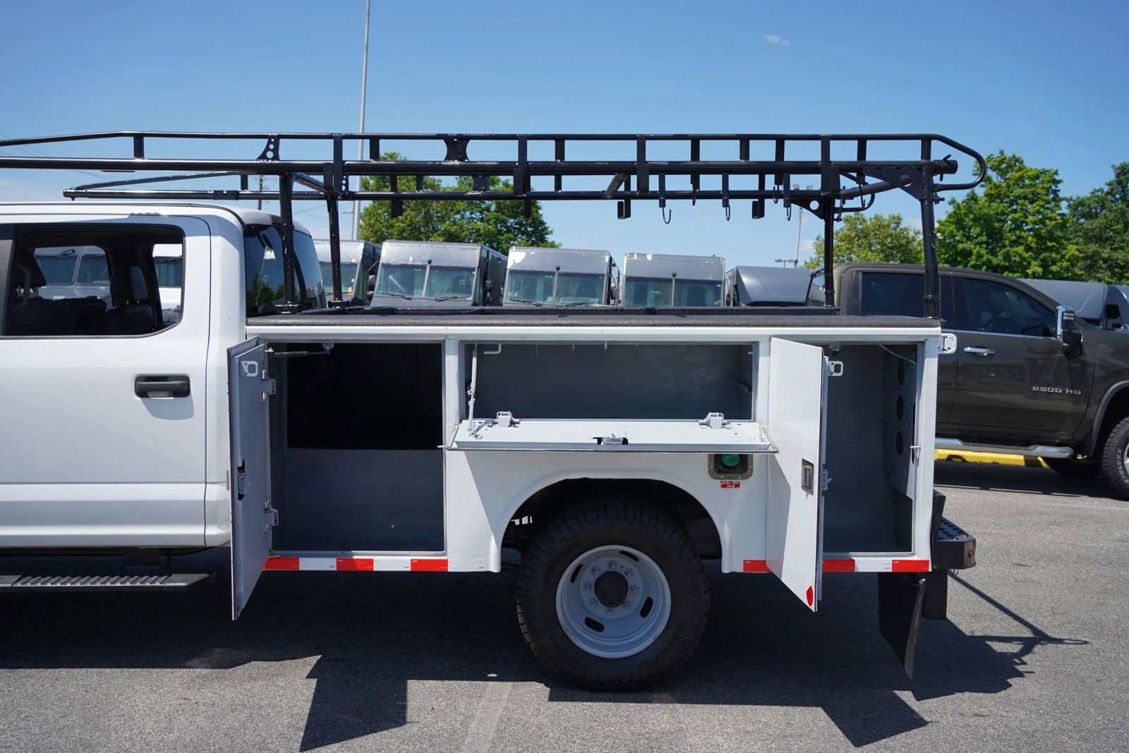 Used 2019 Ford F350 XL w/ Power Equipment Group AWD/4WD image 6