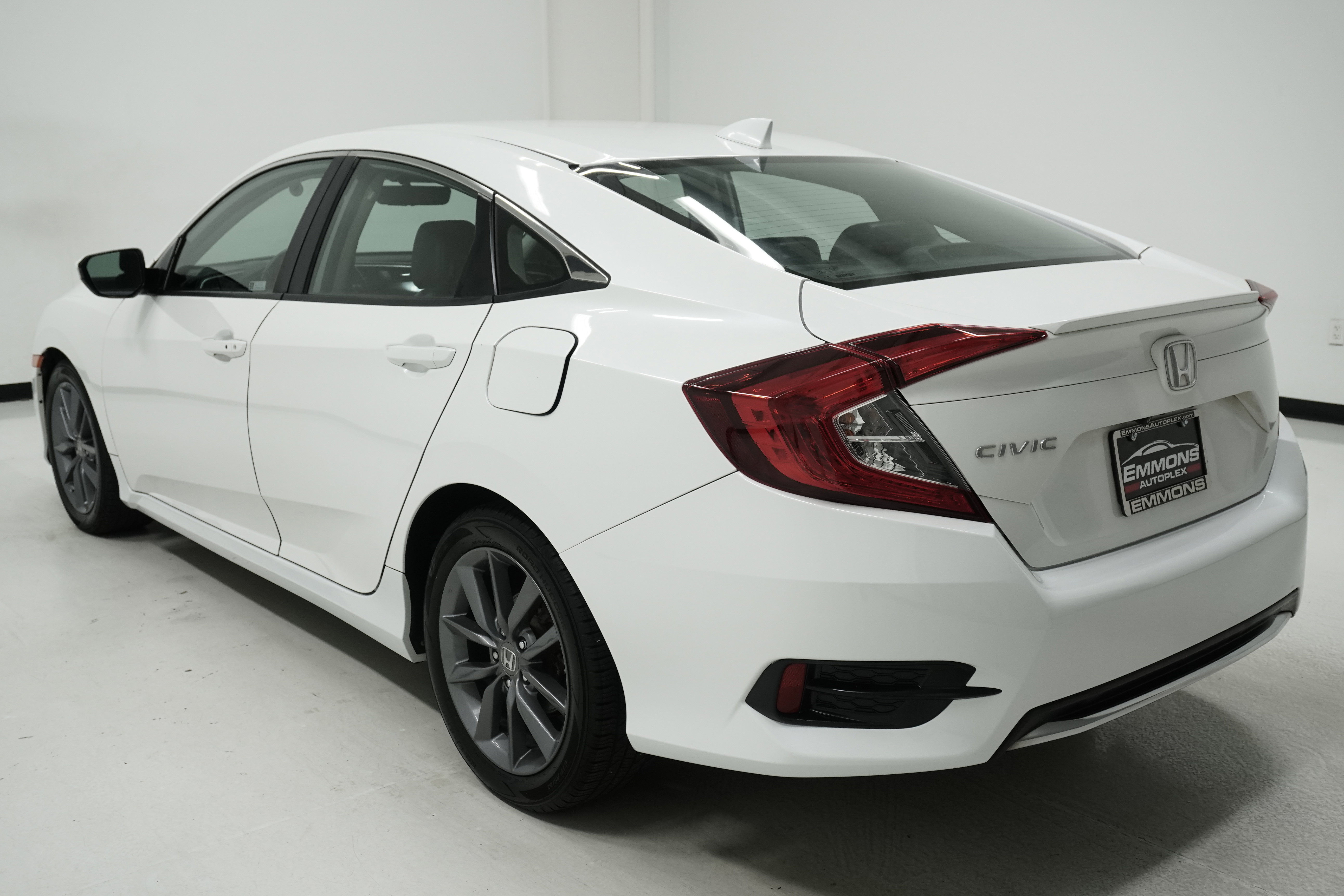 Used 2019 Honda Civic EX-L image 6