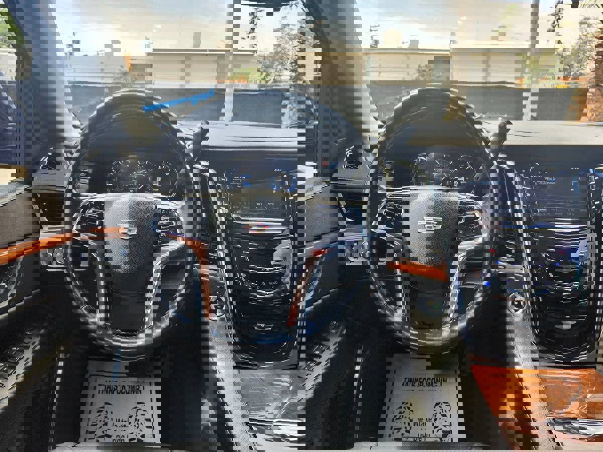 Used 2017 Cadillac Escalade ESV Luxury image 24