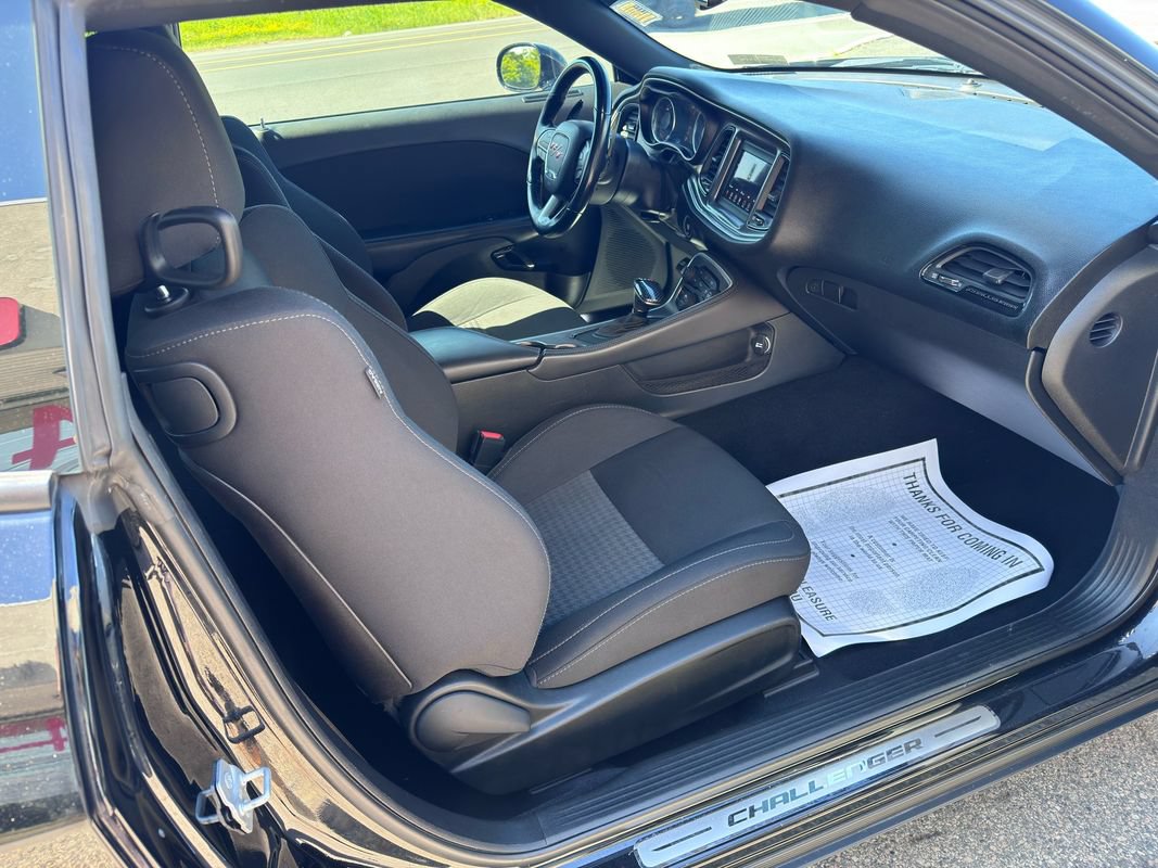 Used 2019 Dodge Challenger R/T RWD image 29