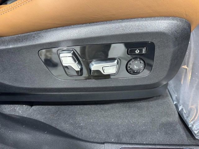 New 2026 BMW X5 M Competition w/ Executive Package AWD/4WD image 20