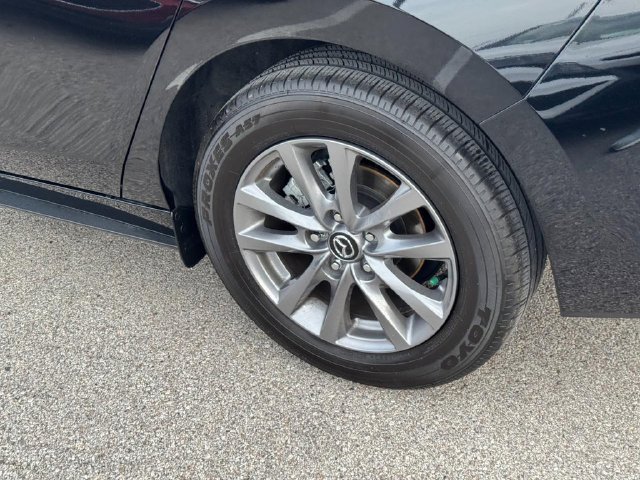 Used 2025 MAZDA MAZDA3 s FWD image 7