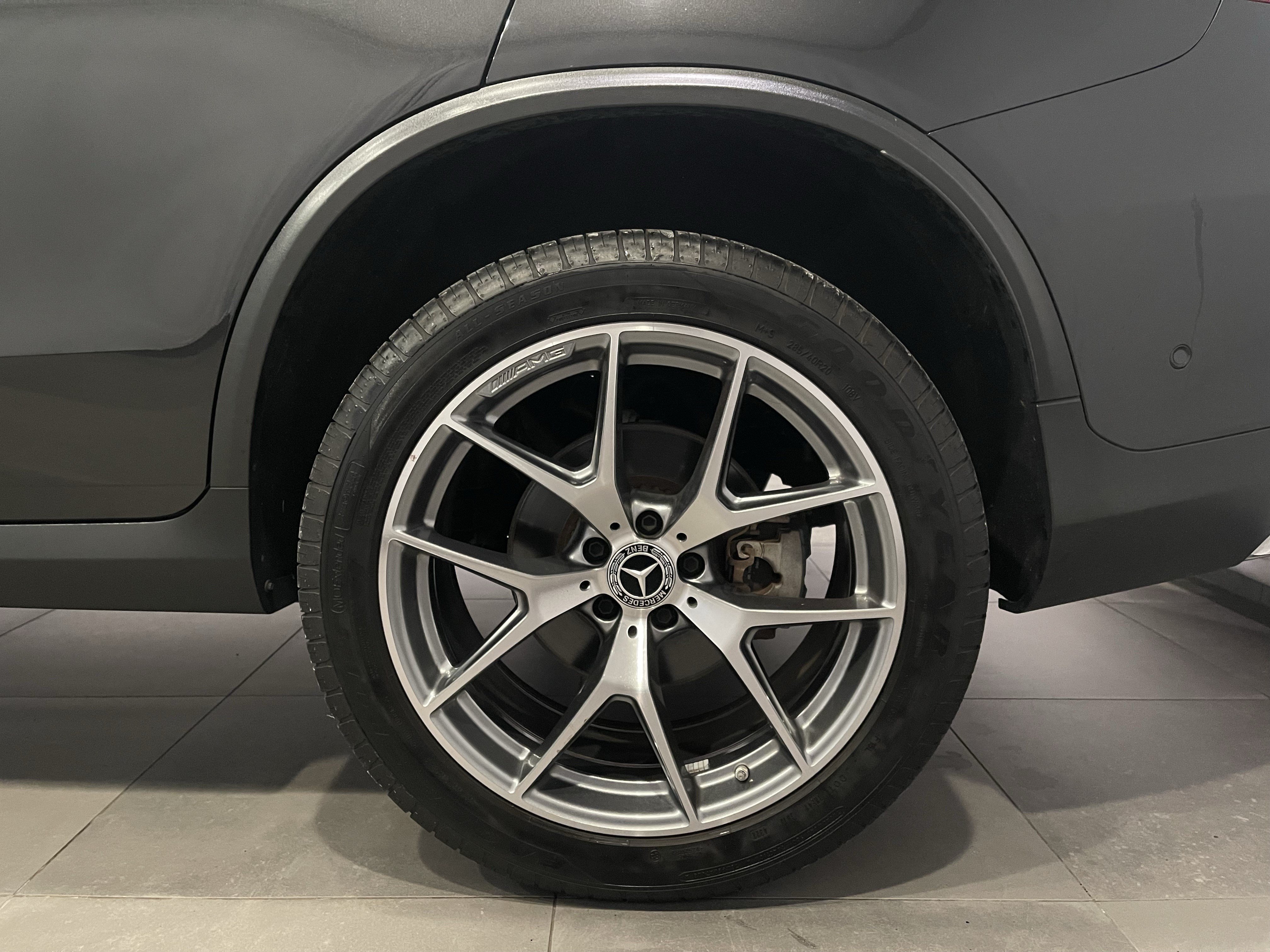 Used 2023 Mercedes-Benz GLC 300 4MATIC Coupe image 8