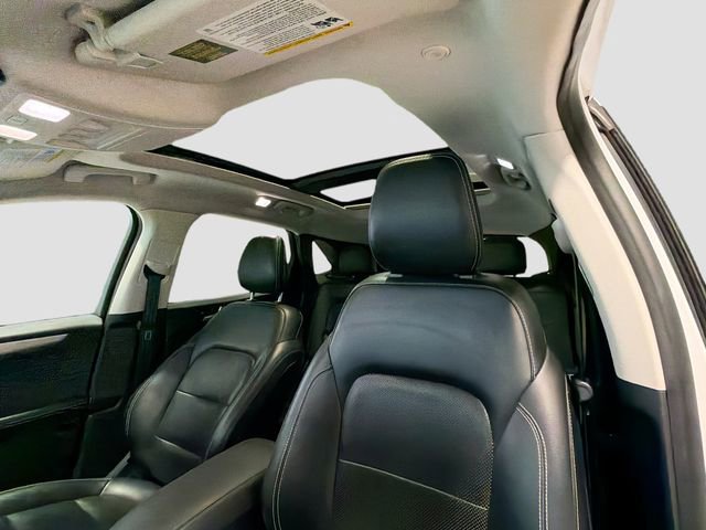 Used 2021 Ford Escape SEL image 18