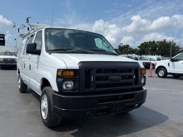 Used 2014 Ford E-150 and Econoline 150 w/ Power Group image 4