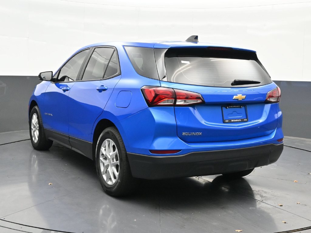 Used 2024 Chevrolet Equinox LS FWD image 3