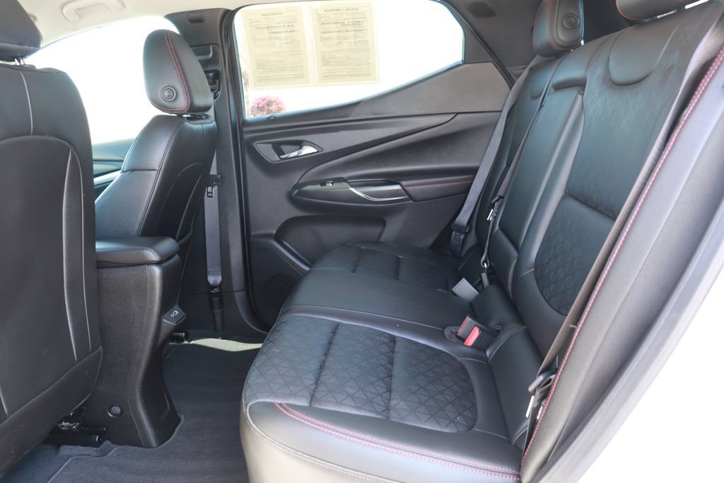 Used 2023 Chevrolet Bolt EUV LT w/ Convenience Package FWD image 13