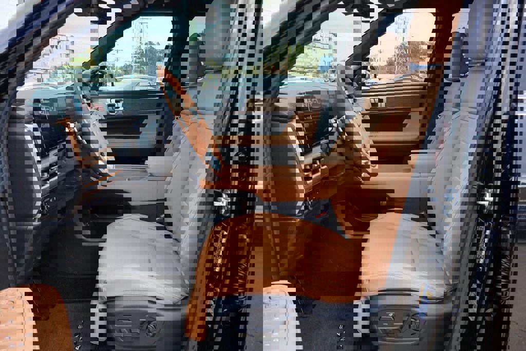 New 2026 Hyundai Santa Fe Calligraphy image 7