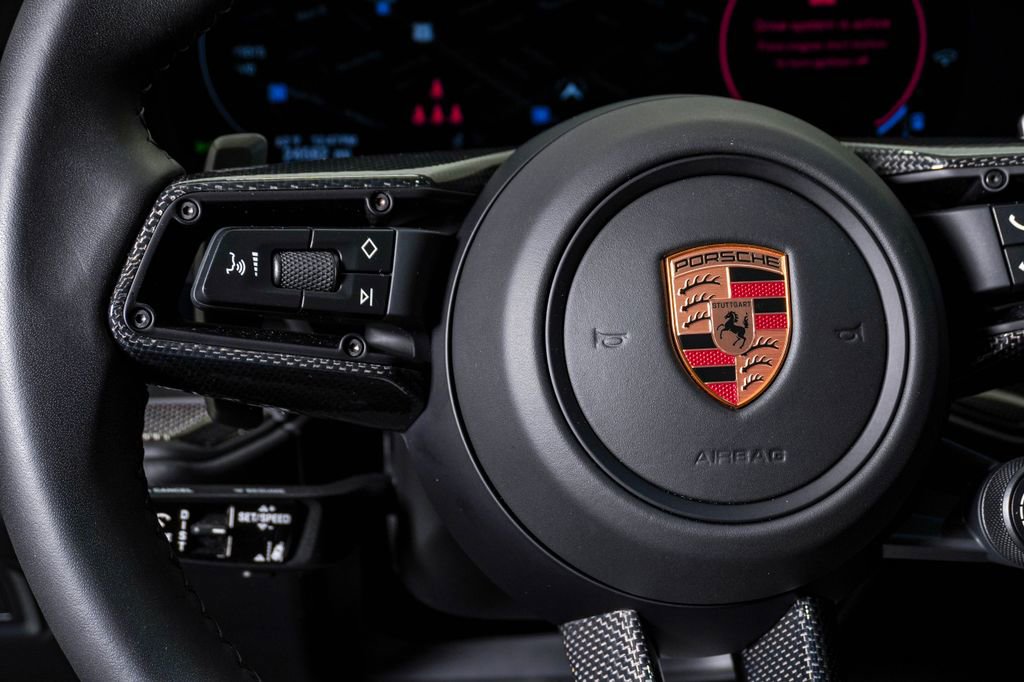 Certified 2025 Porsche Cayenne GTS AWD/4WD image 20