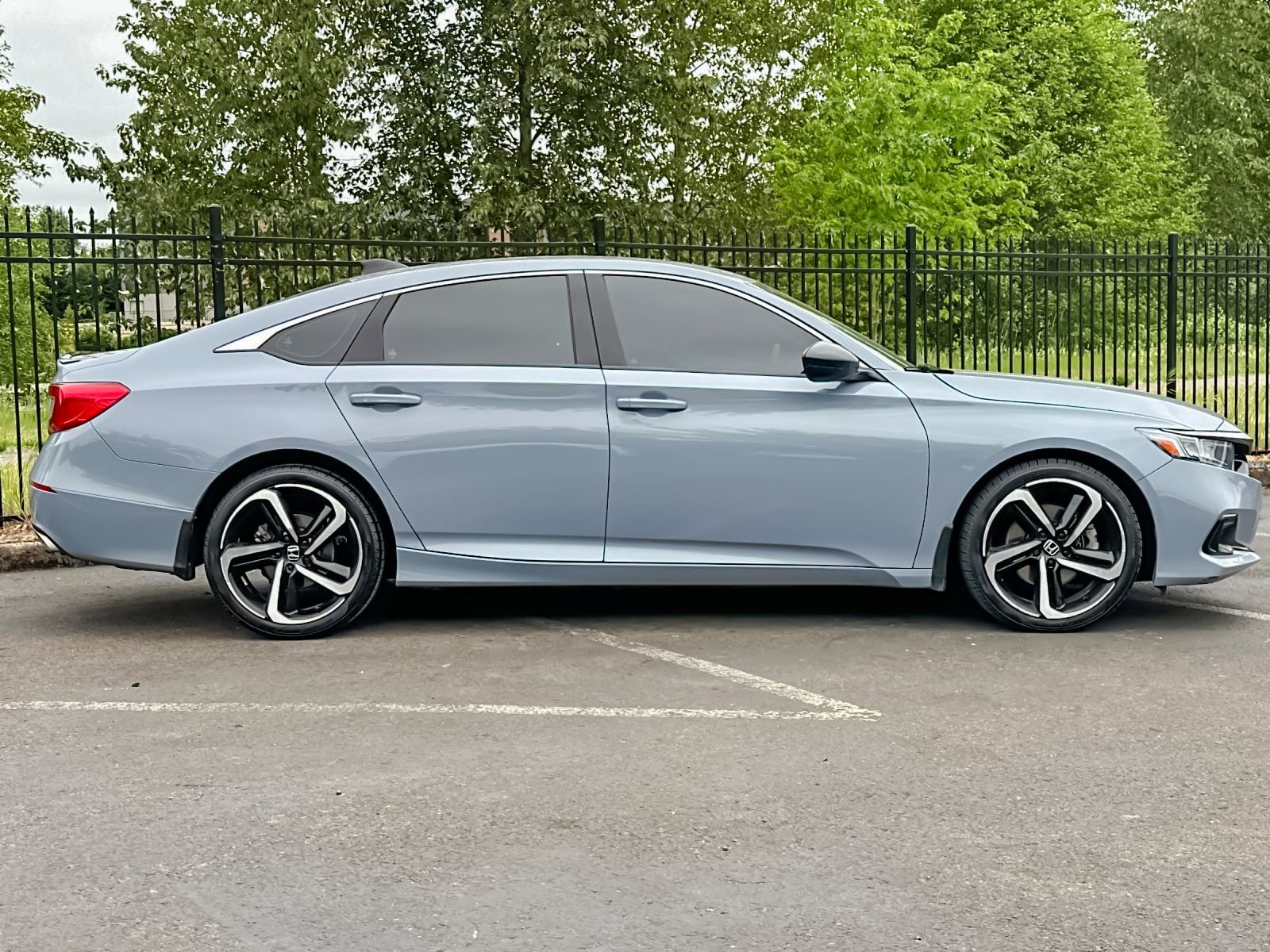 Used 2022 Honda Accord Sport image 2