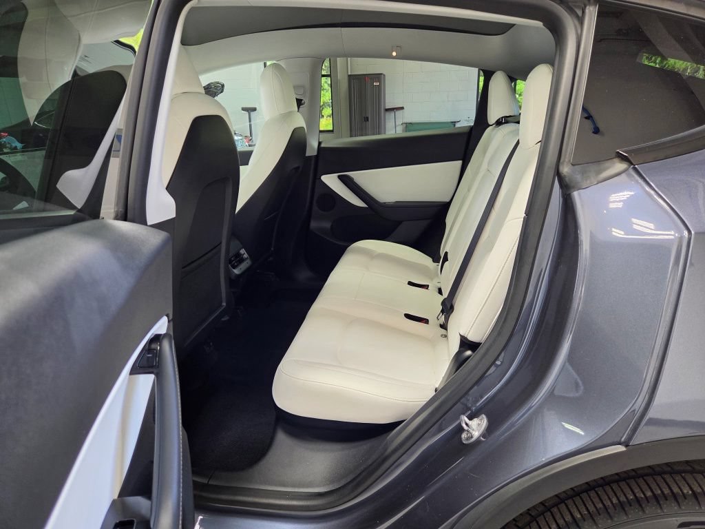 Used 2020 Tesla Model Y Long Range AWD/4WD image 17