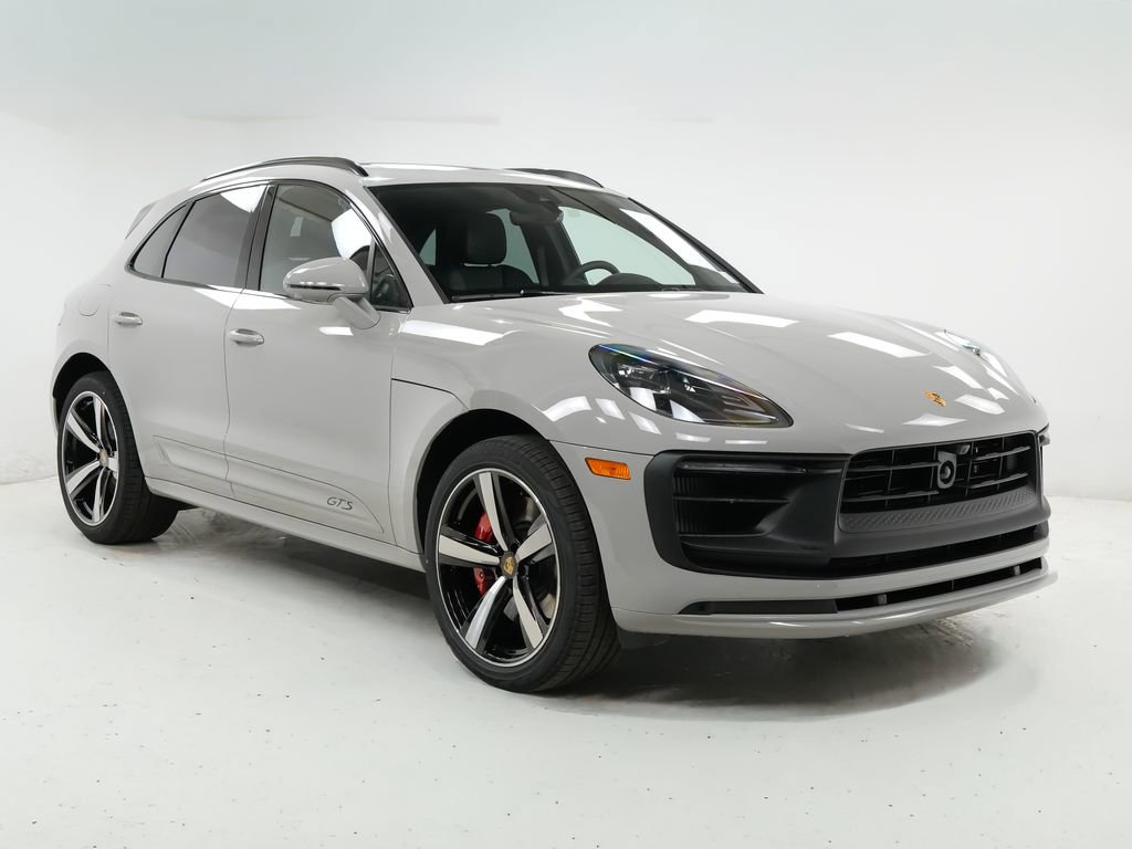 New 2026 Porsche Macan GTS AWD/4WD image 8