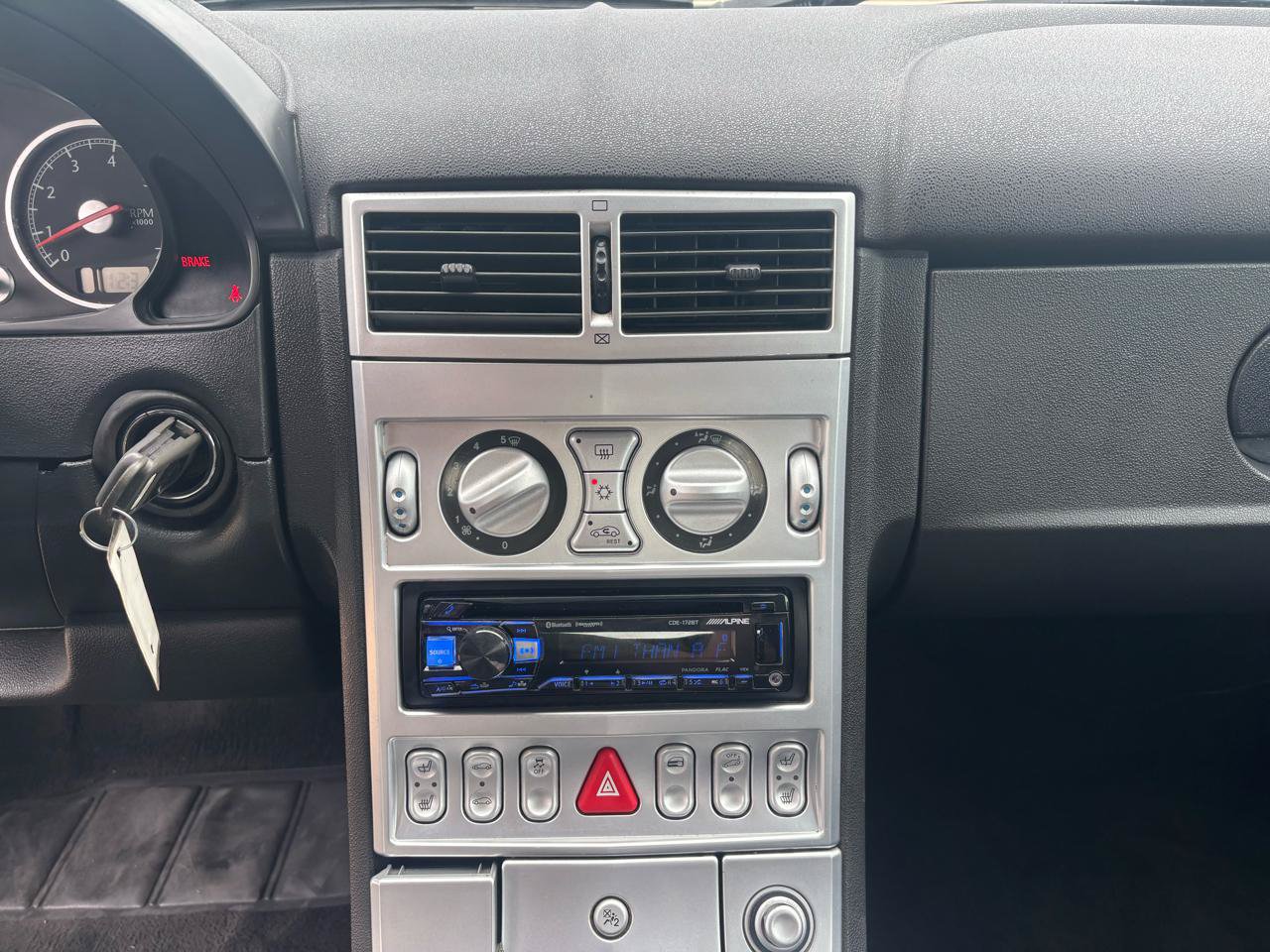 Used 2006 Chrysler Crossfire Limited RWD image 15