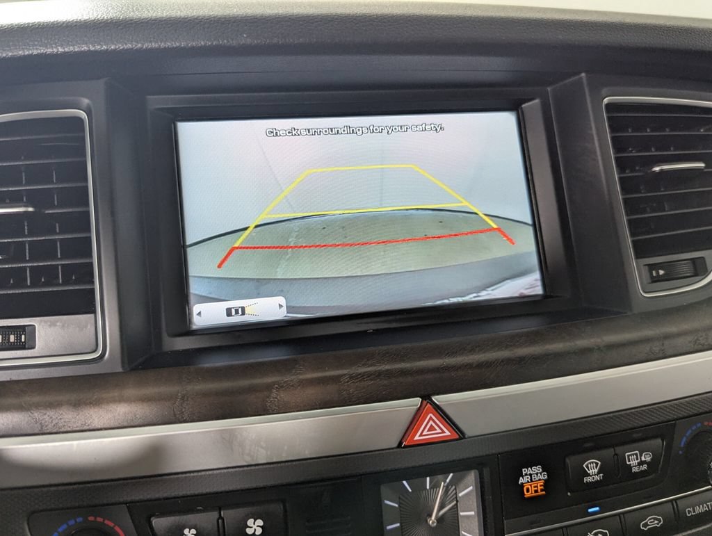 Used 2015 Hyundai Genesis 5.0 RWD image 22