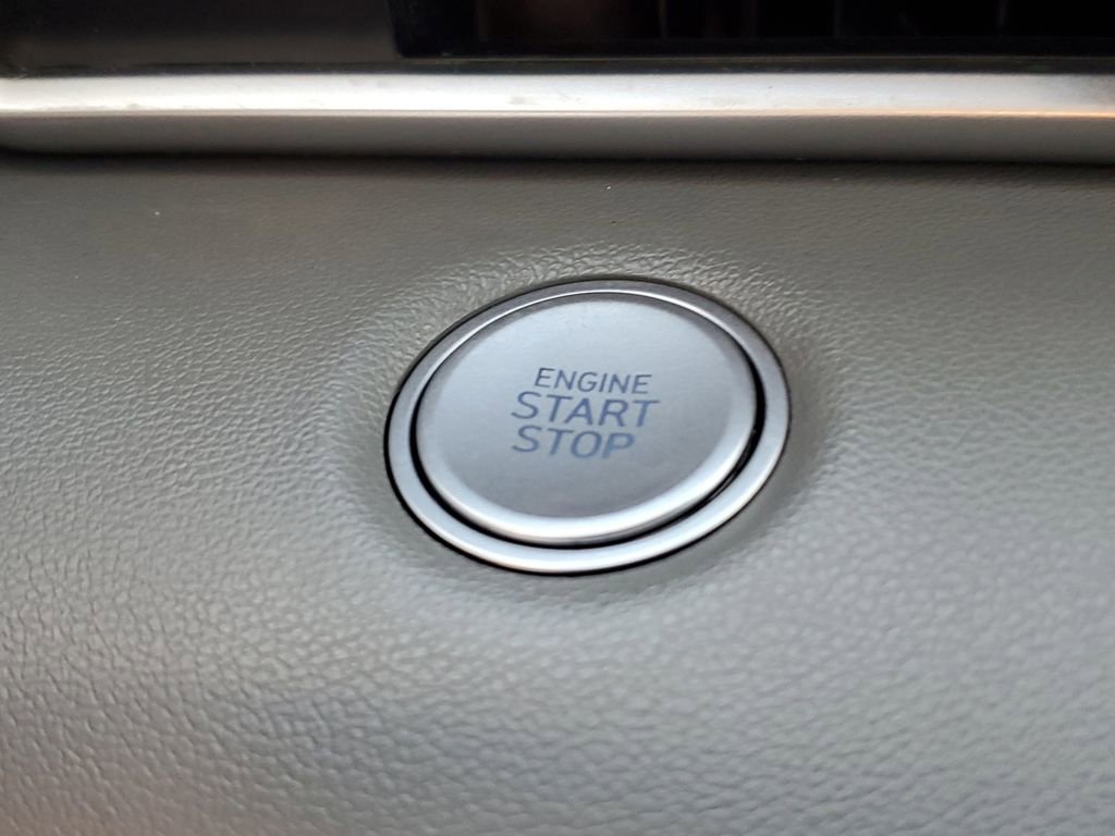 Used 2022 Hyundai Elantra SEL w/ Convenience Package image 26