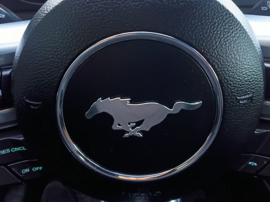 Used 2022 Ford Mustang Premium image 5