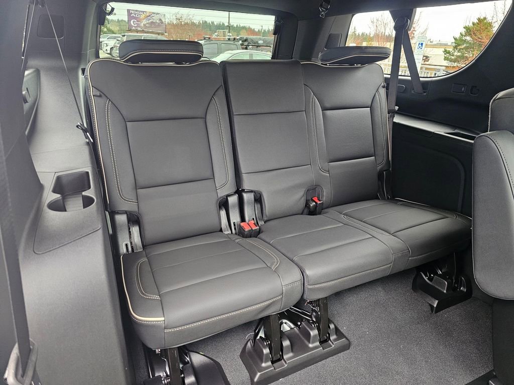 New 2026 Chevrolet Suburban Premier image 13