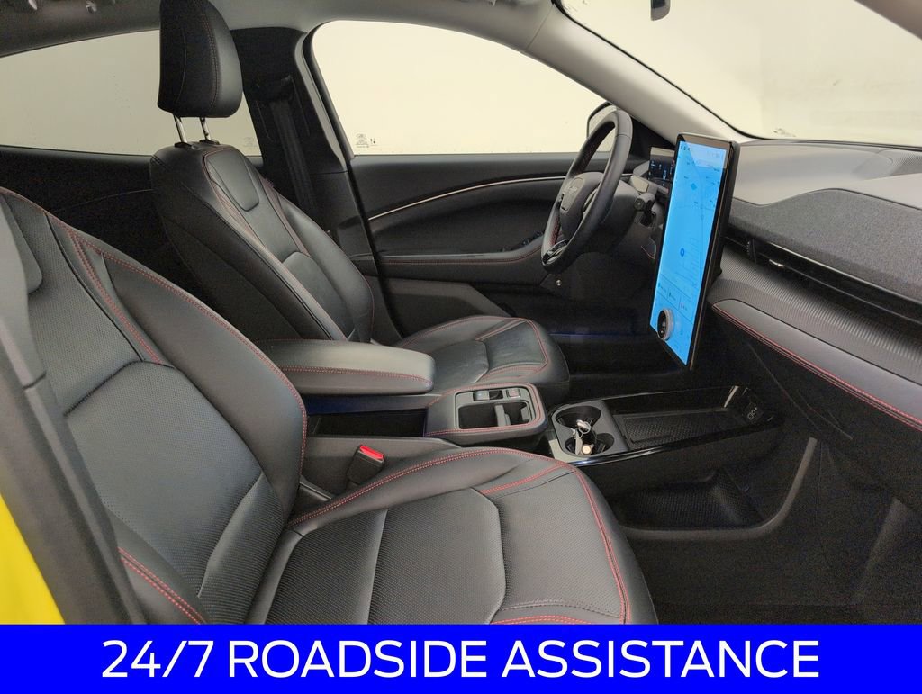 Used 2025 Ford Mustang Mach-E Premium w/ Sport Appearance Package AWD/4WD image 15