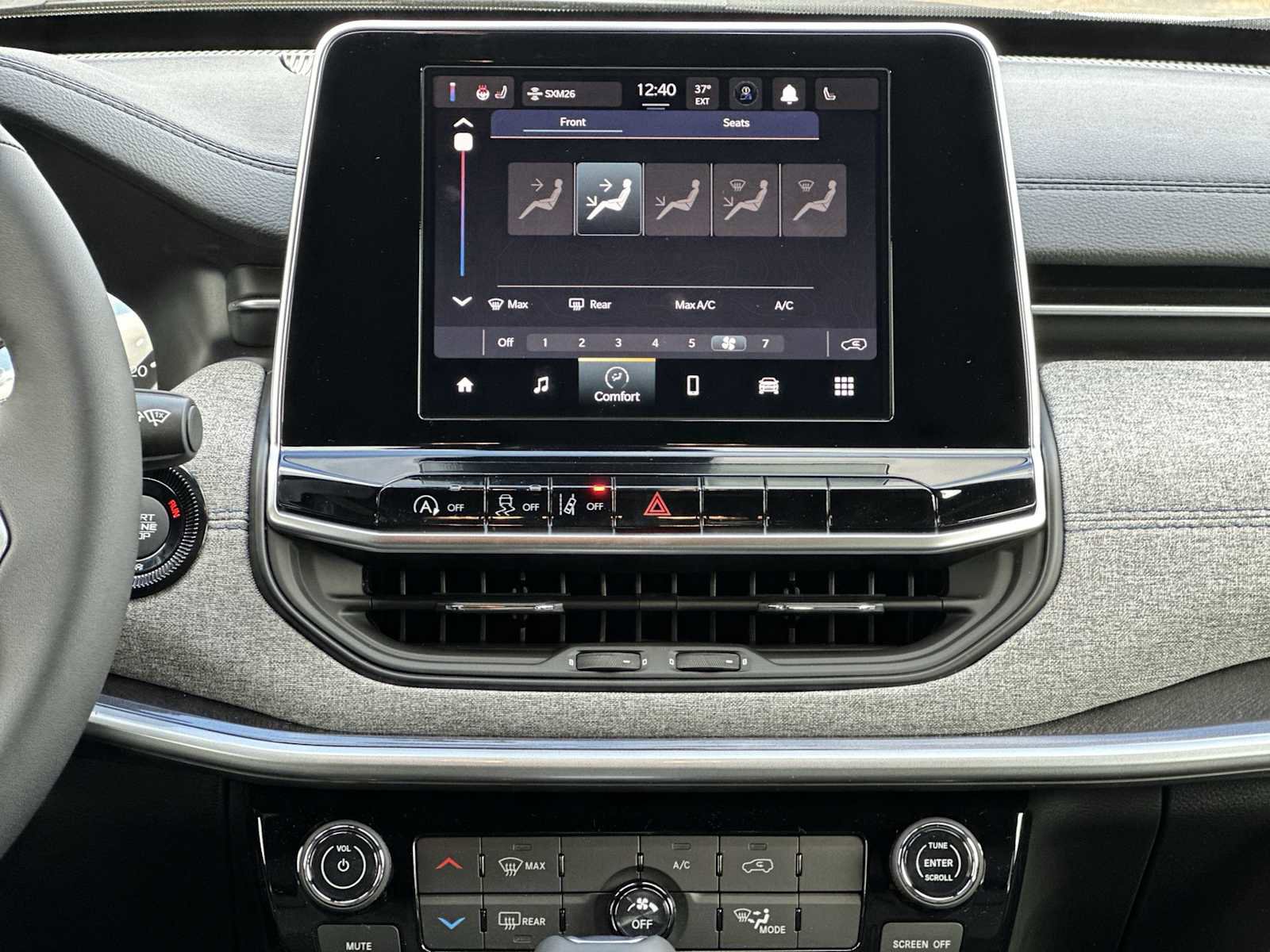 New 2026 Jeep Compass Latitude image 16