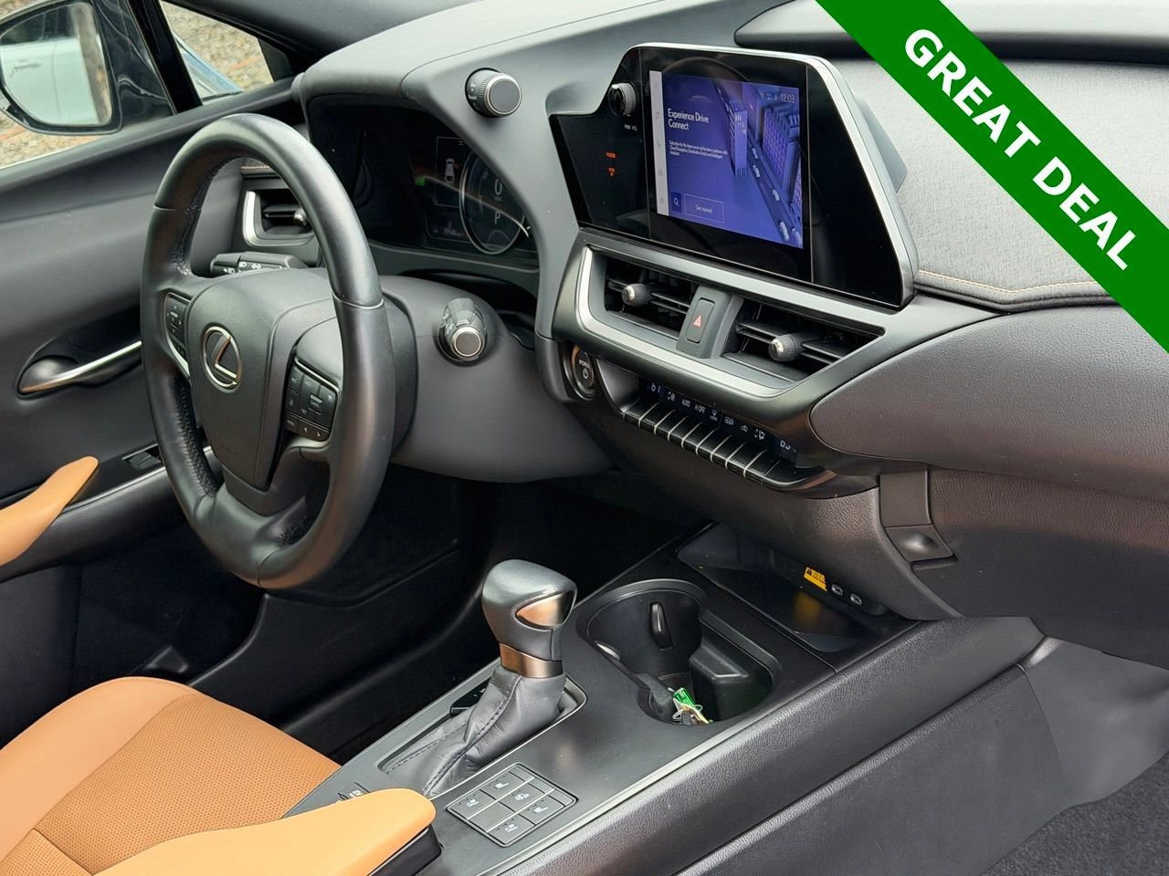 Used 2024 Lexus UX 250h FWD w/ Premium Package image 39
