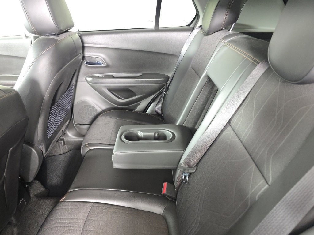 Used 2019 Chevrolet Trax LT w/ LT Convenience Package image 26