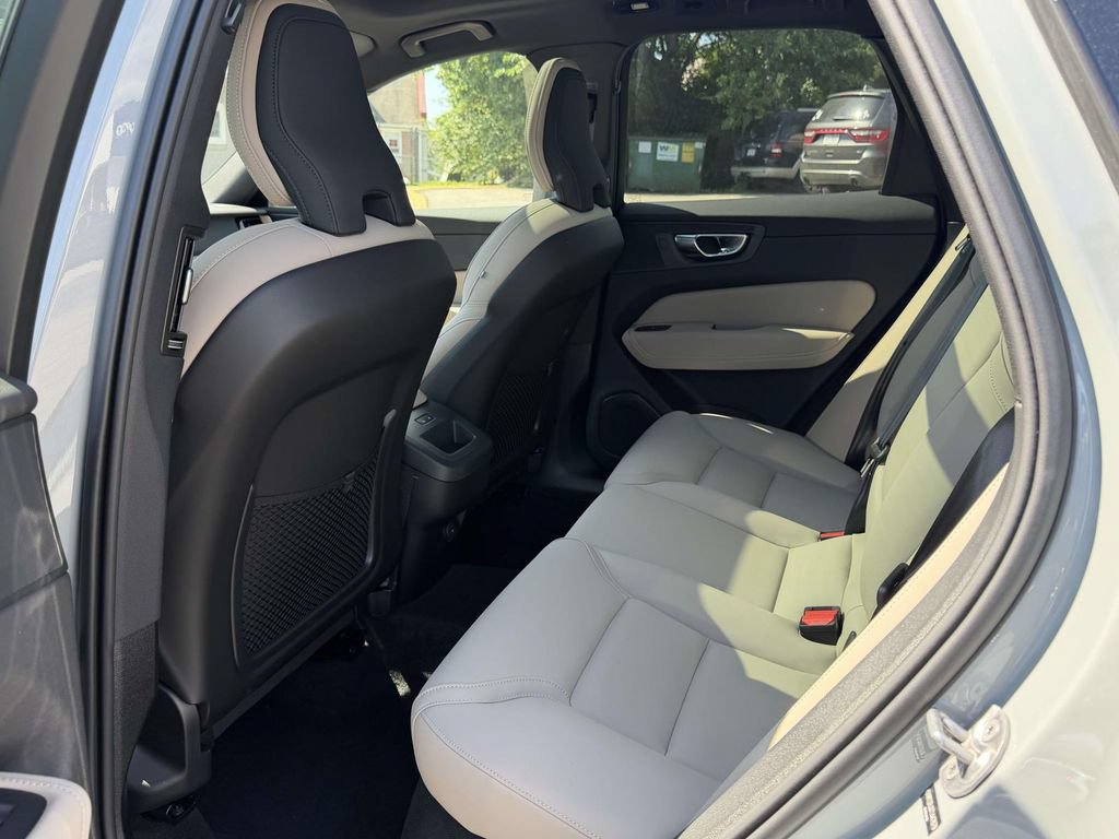 New 2026 Volvo XC60 B5 Core w/ Climate Package AWD/4WD image 14