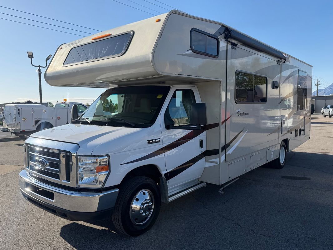 Used 2017 Ford E-450 and Econoline 450 Super Duty w/ Motorhome Prep Package RWD image 4