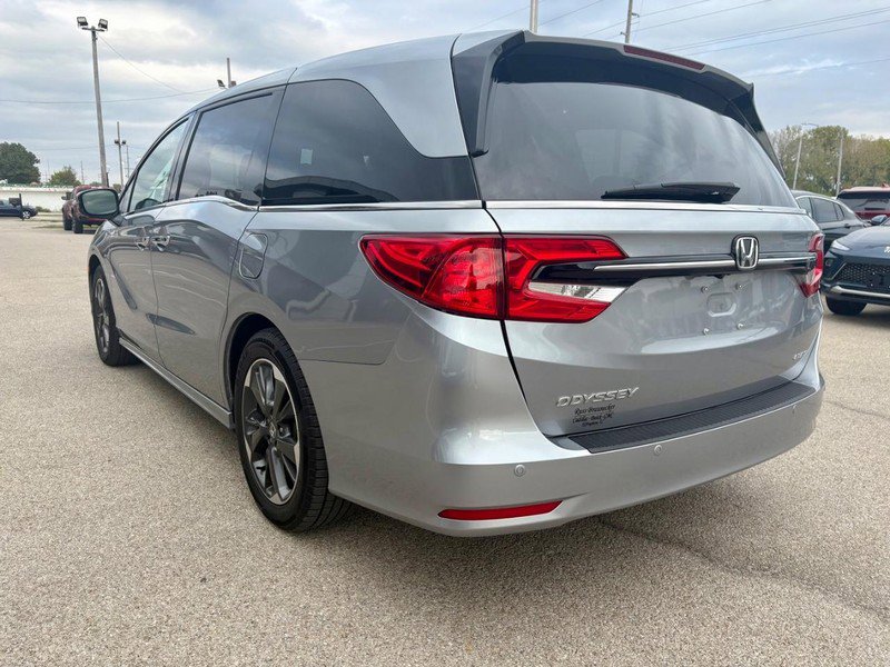 Used 2023 Honda Odyssey Elite image 8