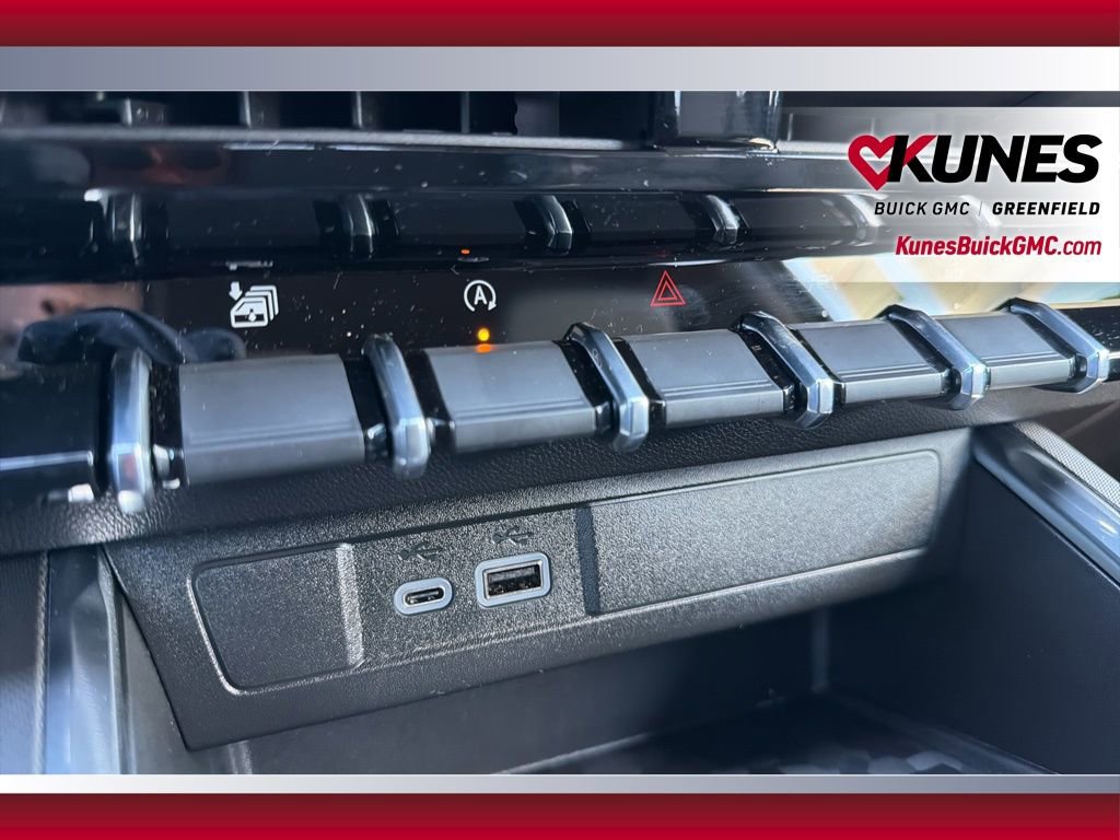 New 2026 GMC Canyon Elevation w/ Convenience Package image 33