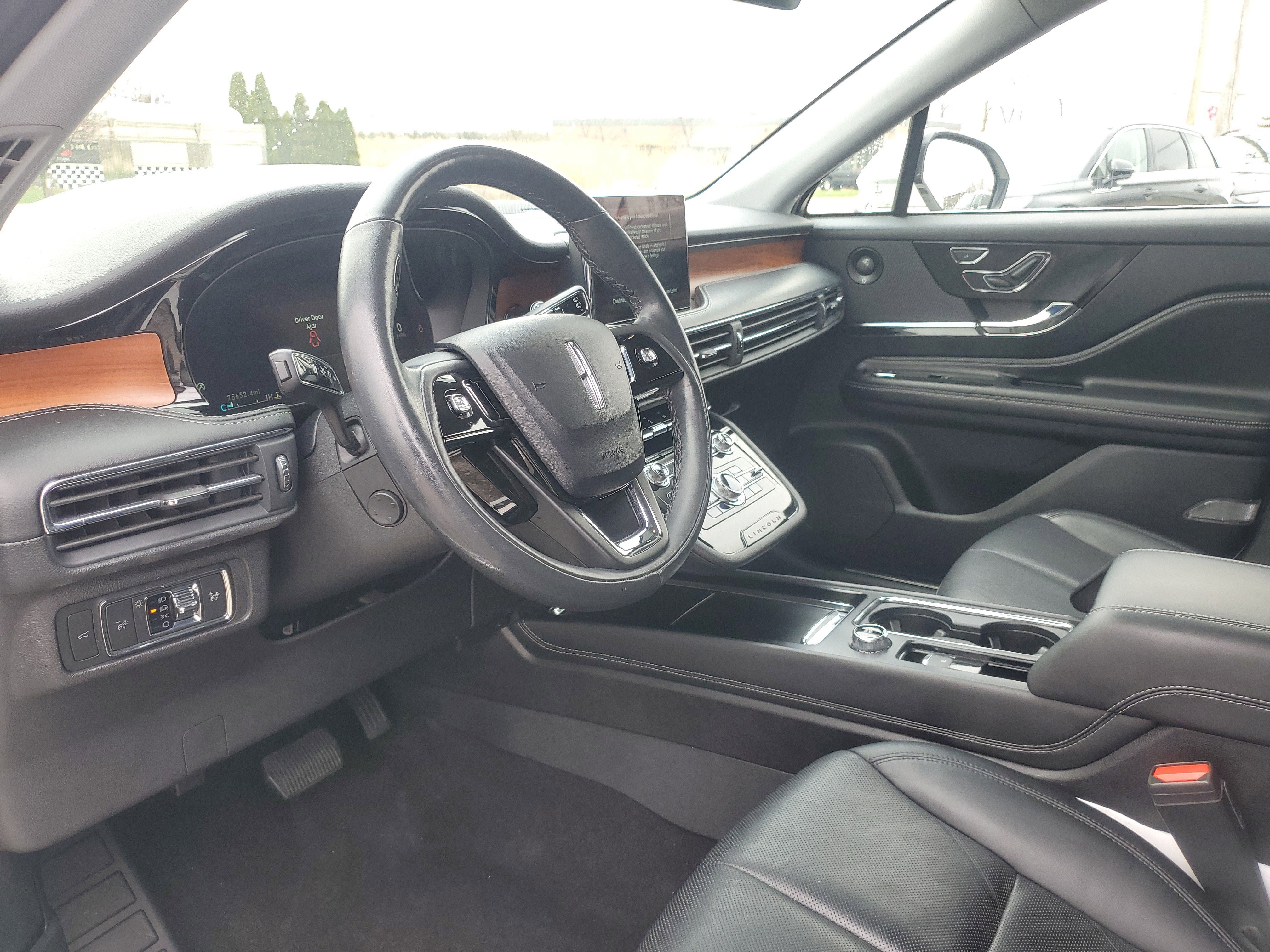 Certified 2022 Lincoln Corsair Reserve w/ Equipment Group 201A AWD/4WD image 12