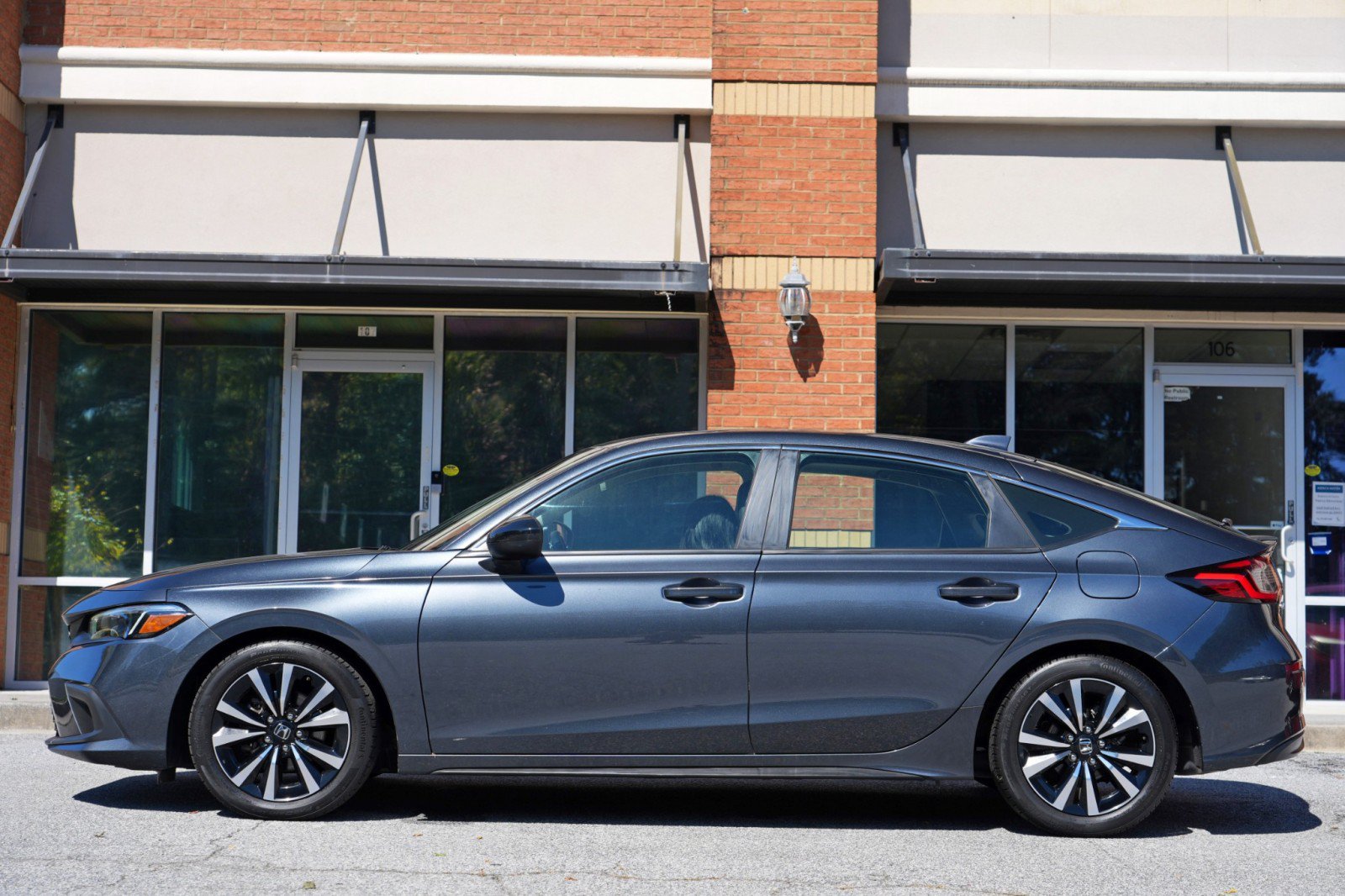 Used 2022 Honda Civic EX-L image 8