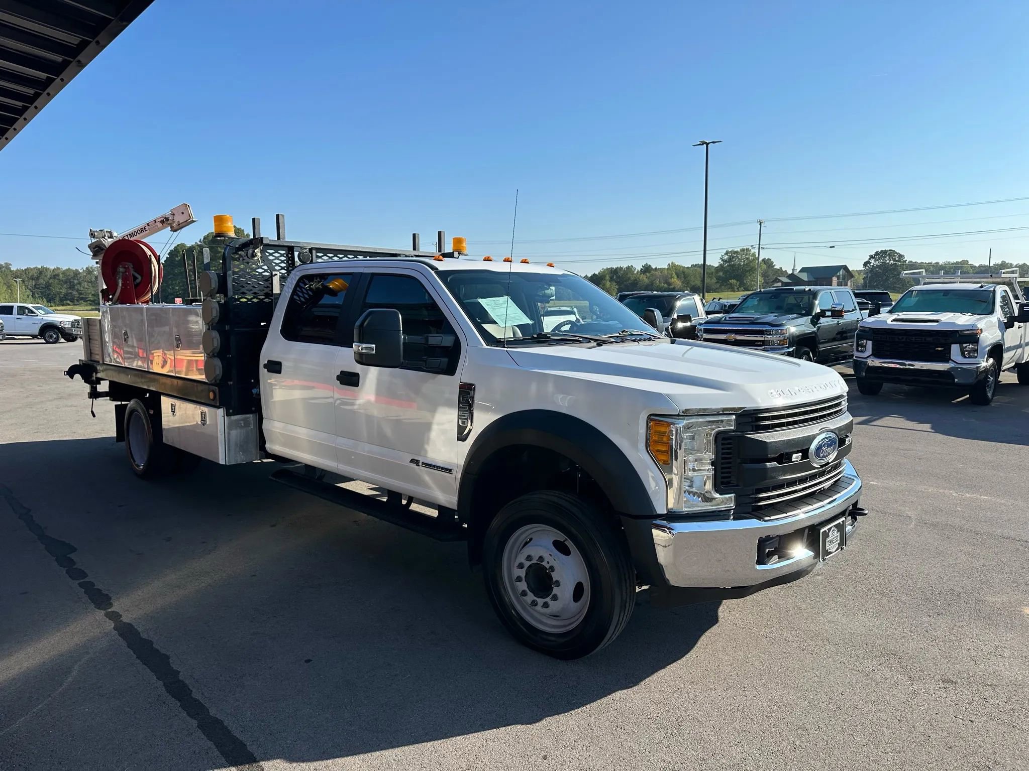 Used 2017 Ford F550 2WD Crew Cab Super Duty image 1