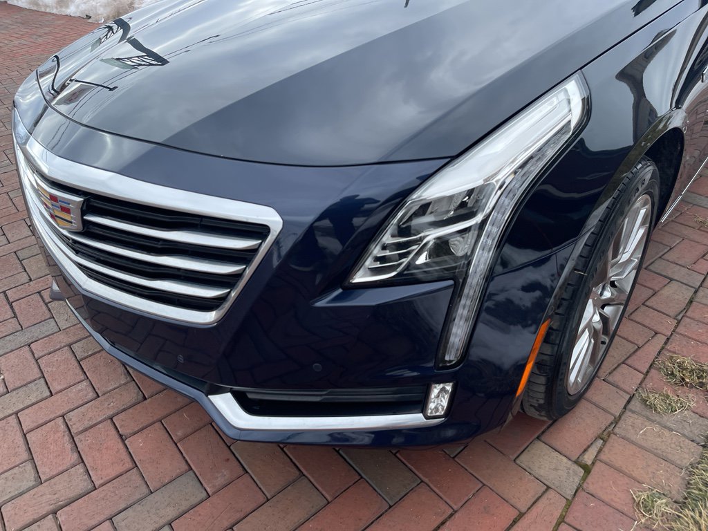 Used 2017 Cadillac CT6 Luxury image 2