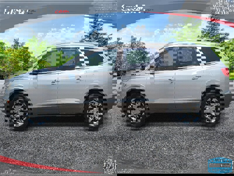 Used 2009 Buick Enclave CXL w/ Driver Confidence Package image 2