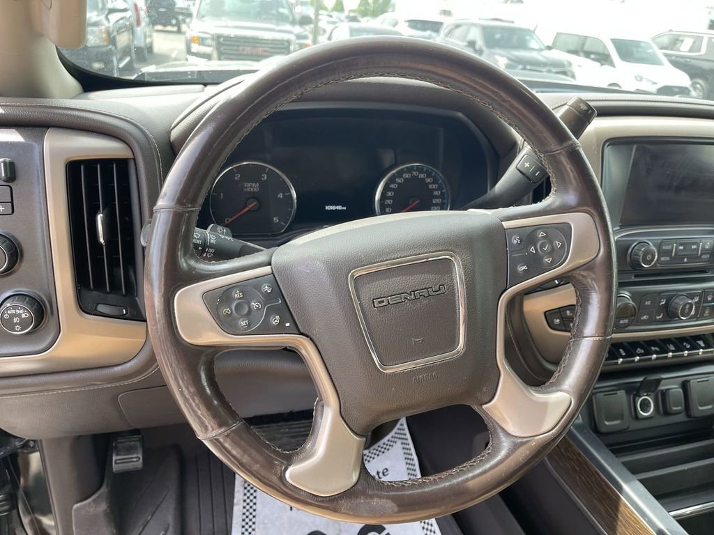 Used 2017 GMC Sierra 2500 Denali w/ Suspension Package, Off-Road AWD/4WD image 7