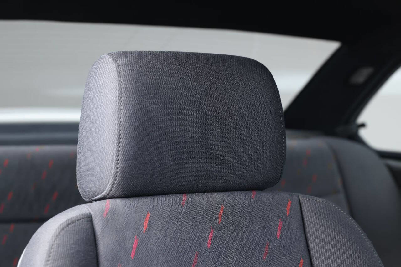 Used 1995 BMW M3 Coupe image 18