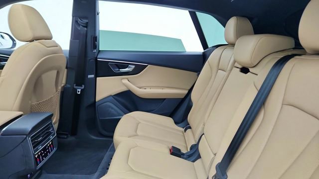 Used 2021 Audi Q8 Prestige w/ Prestige Package AWD/4WD image 28