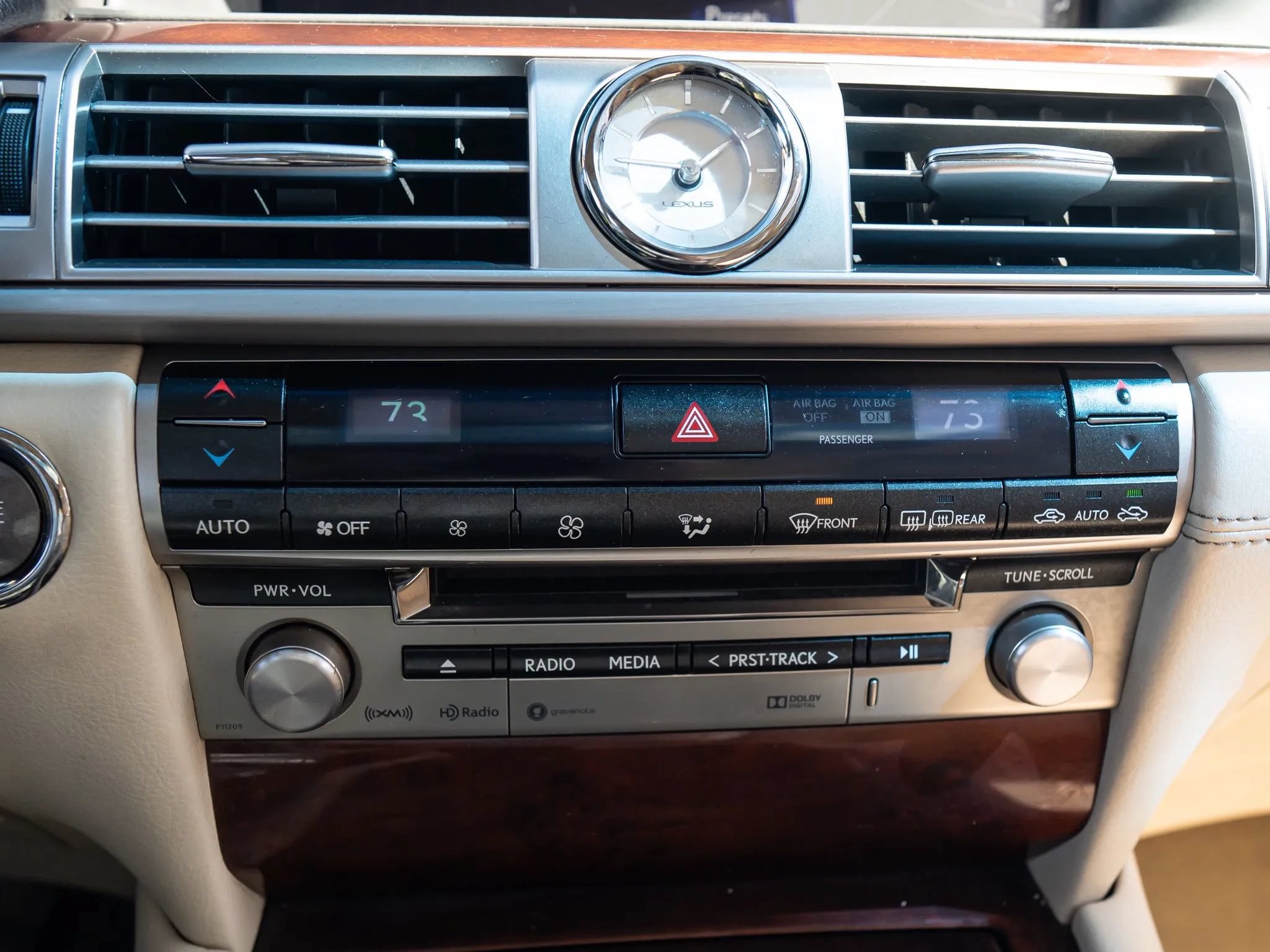 Used 2016 Lexus LS 460 AWD w/ Comfort Package image 33